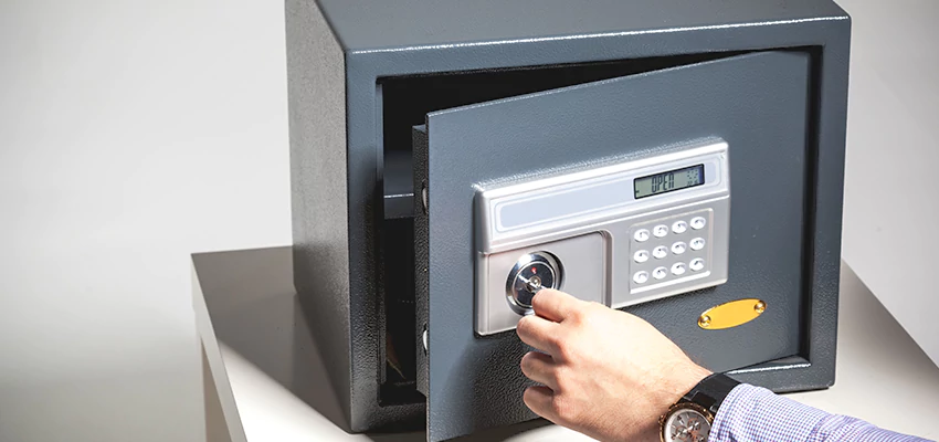 Jewelry Safe Unlocking Service in Cathedral City, California